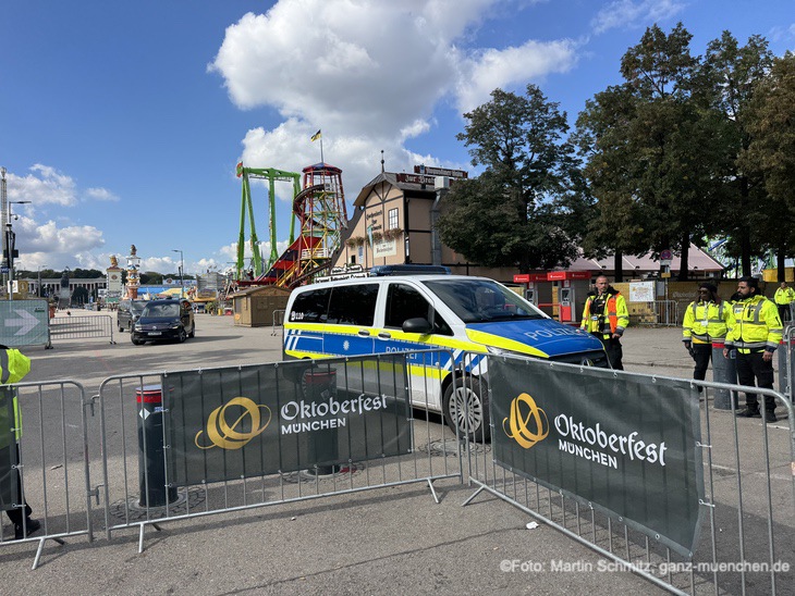 war bis 17.30 angesperrt wegen einer Bedrohungslage: das Oktoberfest 2025 (©Foto: Martin Schmitz)
