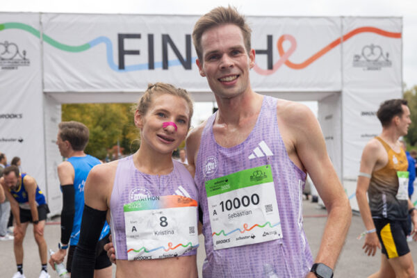 Sebastian Hendel (SCC Berlin) gewinnt den Halbmarathon by Brooks in 64:01 Minuten! ©Foto: nw@wilhelmi-fotograf.de
