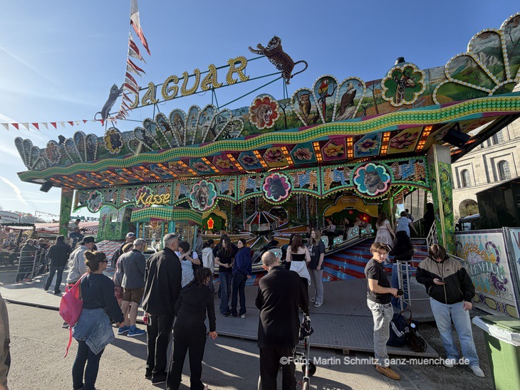 Jaguar auf dem Nürnberger Frühlings Volksfest 2026 (©Foto: Martin Schmitz)