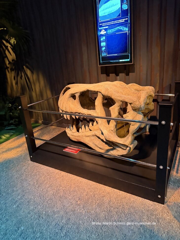 Jurassic Park - The Exhibition in der Kleinen Olympiahalle (©Foto: Martin Schmitz)
