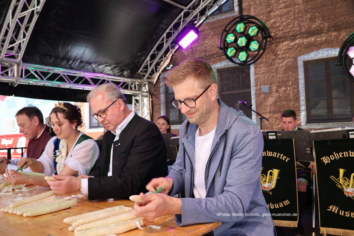 Spargel- und Genussfest Schrobenhausen am 25.04.2026 in der Altstadt Schrobenhausen (©Foto: Martin Schmitz)