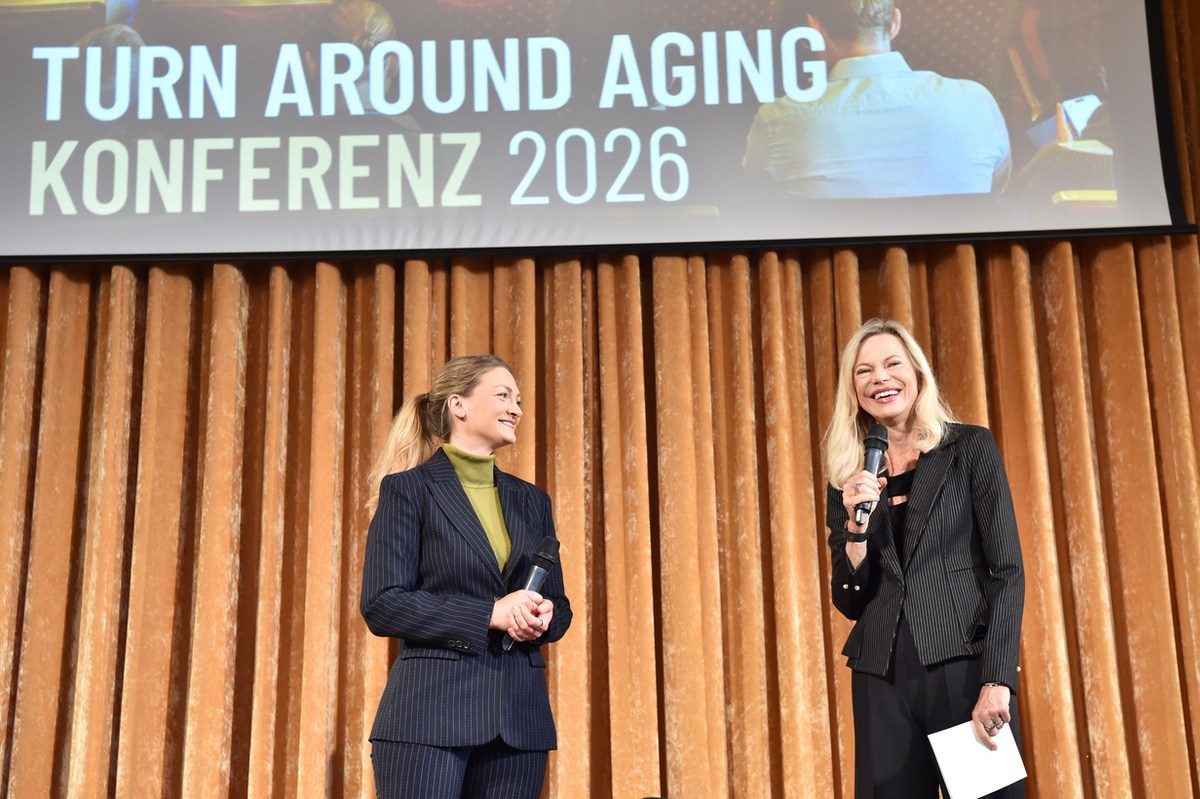 Judith Gerlach MdL, Nina Ruge Turn Around Aging Conference im Künstlerhaus München am 24.04.2026 Foto: BrauerPhotos/ G.Nitschke