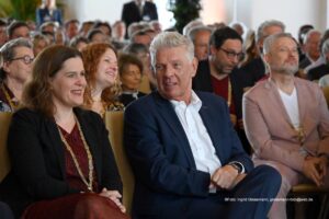 Noch-Oberbürgermeister Dieter Reiter neben der 3. BürgermeisterinVerena Dietl bei derAmtsübergabe im Alten Rathaus (Foto: Ingrid Grossmann)