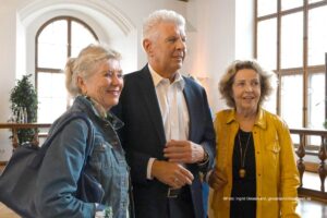 Jutta Speidel, Dieter Reiter, Michaela May bei der Amtsübergabe im Alten Rathaus (Foto: Ingrid Grossmann)