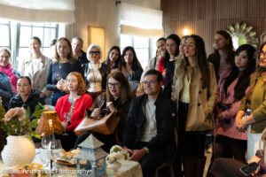 Erfolgs-Duo Tini Schramm und Gloria Epstein brachte mit „Table Desires“ die Kunst des Tischdeckens ins Ingolstadt Village ©Foto: Andreas Zitt Photography