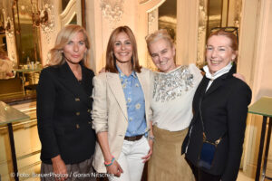 Sigrid Weiske, Funda Vanroy, Petra Fladenhofer, Waltraut von Mengden / Ingolstadt Village lud zum Screening „Der Teufel trägt Prada 2“ in die Falks’s Bar im Hotel Bayerischer Hof in München am 21.05.2026 / Foto: BrauerPhotos / G.Nitschke