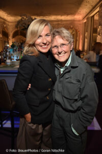 Sigrid Weiske, Nomi Baumgartl / Ingolstadt Village lud zum Screening „Der Teufel trägt Prada 2“ in die Falks’s Bar im Hotel Bayerischer Hof in München am 21.05.2026 / Foto: BrauerPhotos / G.Nitschke