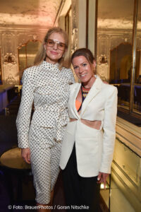 Carolin Copeland, Nele Kiper / Ingolstadt Village lud zum Screening „Der Teufel trägt Prada 2“ in die Falks’s Bar im Hotel Bayerischer Hof in München am 21.05.2026 / Foto: BrauerPhotos / G.Nitschke