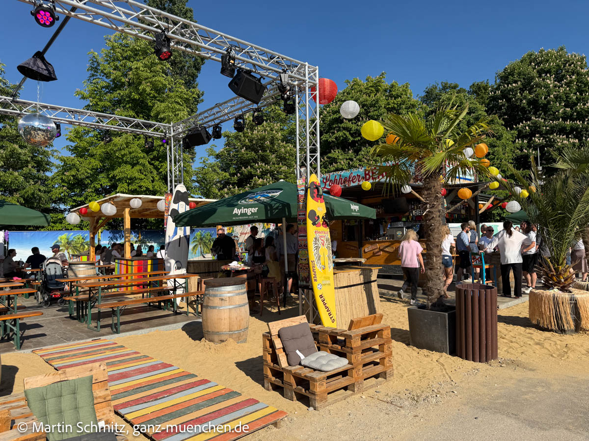 Lohhofer Beach auf dem 73. Lohhofer Volksfest 2026 vom 22.05.-31.05.2026 (©Foto: Martin Schmitz) Lohhofer Beach auf dem 73. Lohhofer Volksfest 2026 vom 22.05.-31.05.2026 (©Foto: Martin Schmitz)