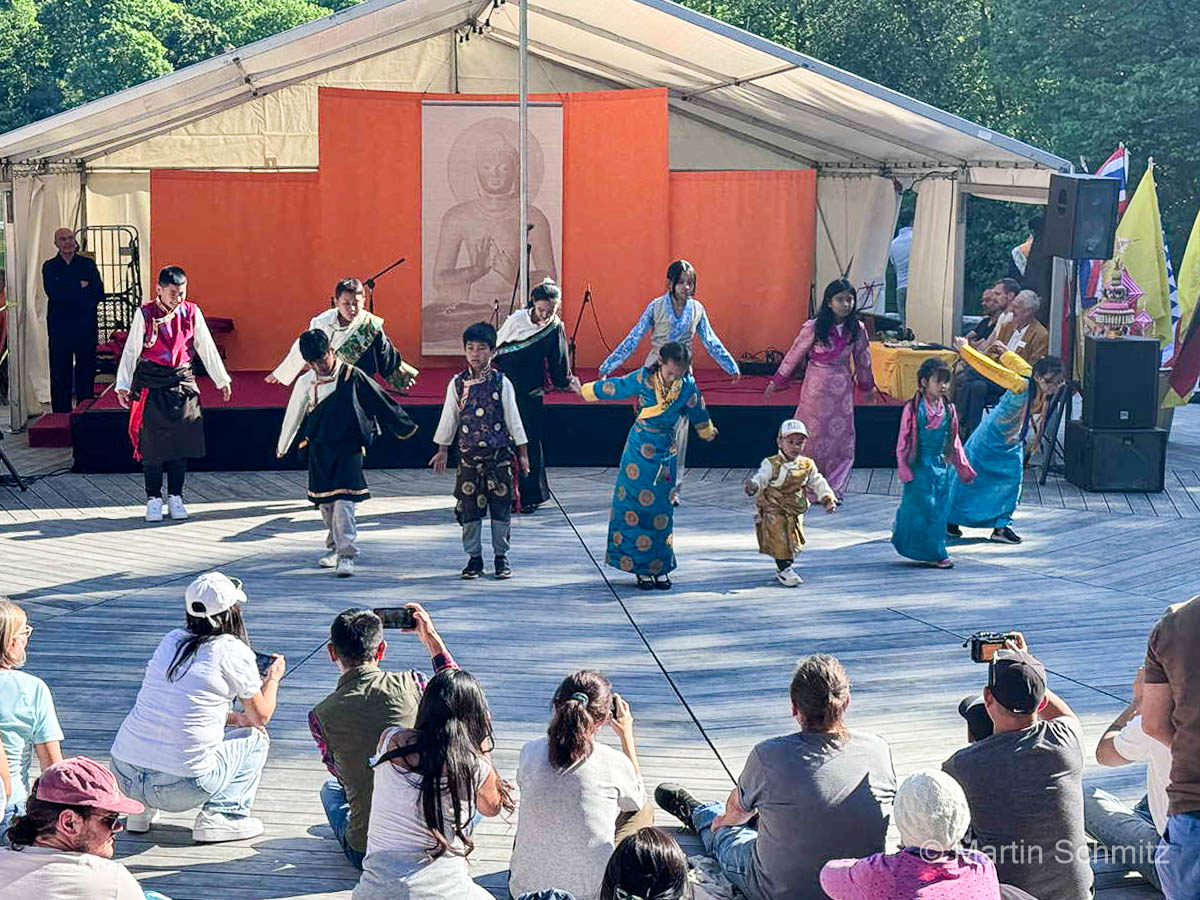 Vesakh-Fest im Westpark