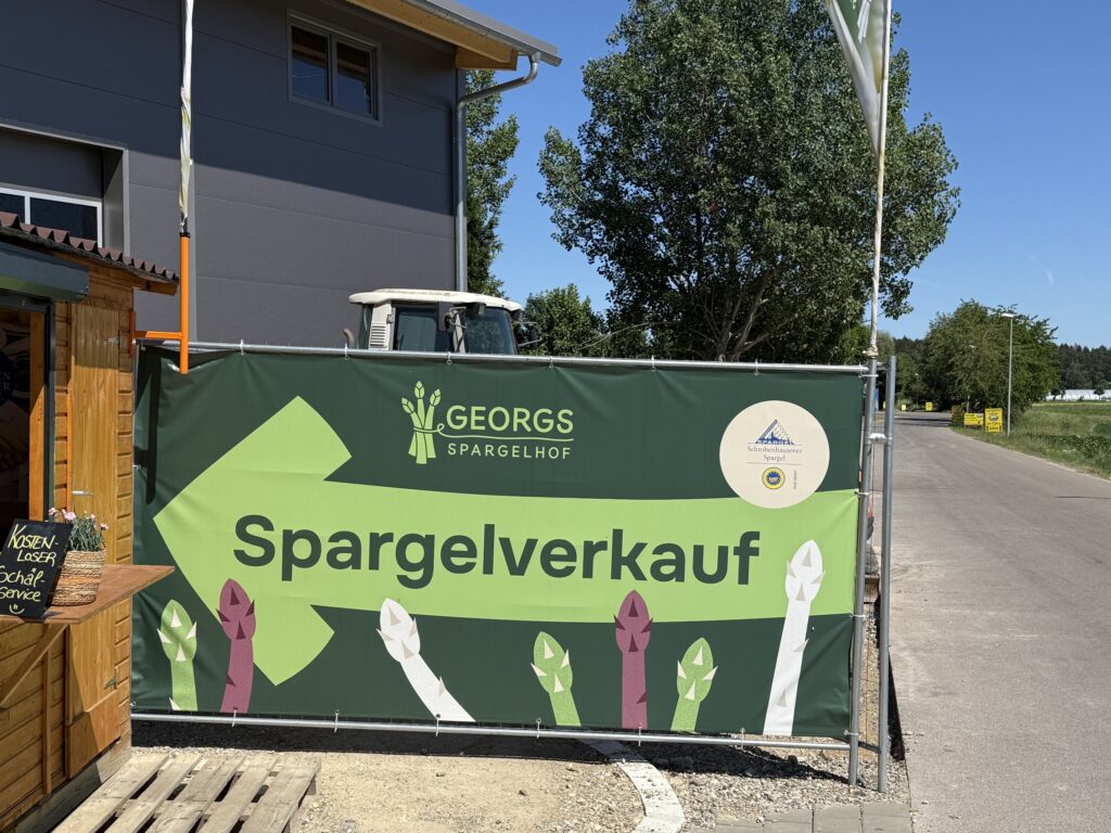 Georgs Spargelhof - Schrobenhausener Spargel g.g.A. direkt vom Erzeuger in Inchenhofen (©Foto: Klaus Ikenmeyer)