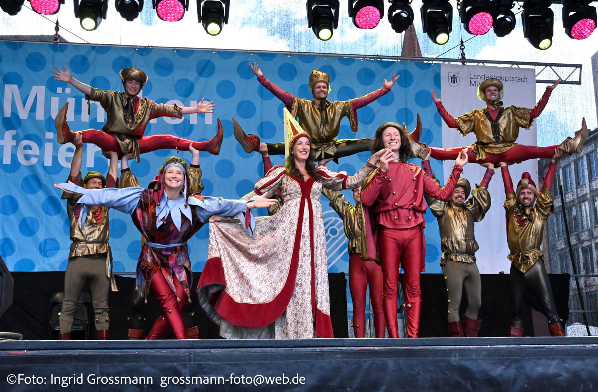 Moriskentänzer beim Münchner Stadtgründungsfest 2026 (©Foto: Ingrid Grossmann)