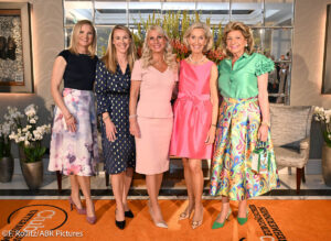 Angela Reiner, Barbara Göttling (General Managerin Mandarin Oriental München), Karin Baumüller-Söder, Kristina Tröger (Präsidentin Club europäischer Unternehmerinnen), Babette Albrecht / Verleihung 4. „CeU loves Kunst“-Award / Club europäischer Unternehmerinnen verleiht Preis an Künstlerinnen / Hotel Mandarin Oriental / München / 8. Juni 2026 / Foto: Frank Rollitz / ABR-Pictures