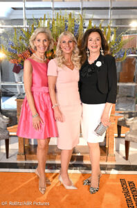 Kristina Tröger (Präsidentin Club europäischer Unternehmerinnen), Karin Baumüller-Söder, Uschi Dämmrich von Luttitz / Verleihung 4. „CeU loves Kunst“-Award / Club europäischer Unternehmerinnen verleiht Preis an Künstlerinnen / Hotel Mandarin Oriental / München / 8. Juni 2026 / Foto: Frank Rollitz / ABR-Pictures