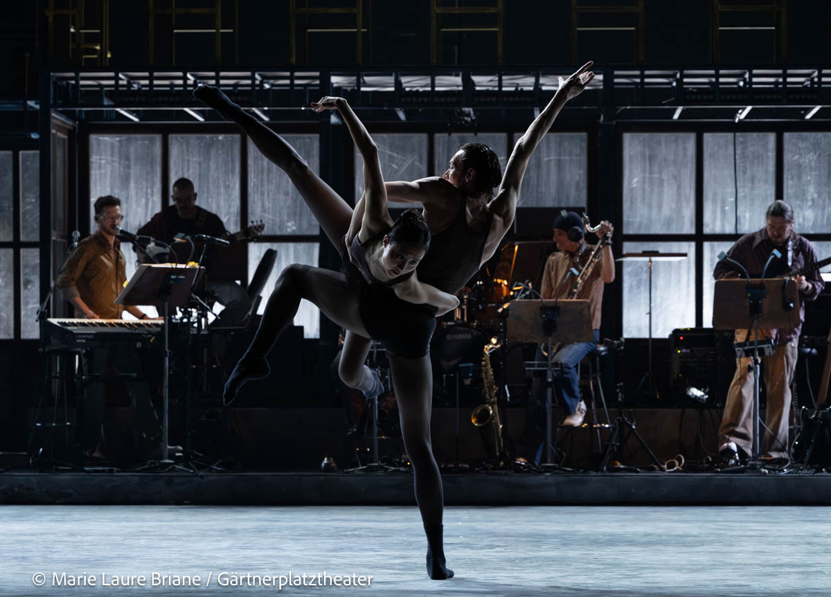 „Rockballett Rock To Heaven – Gärtnerplatztheater München (©Foto: Marie Laure Briane) "Rockballett Rock To Heaven - Gärtnerplatztheater München (©Foto: Marie Laure Briane)
