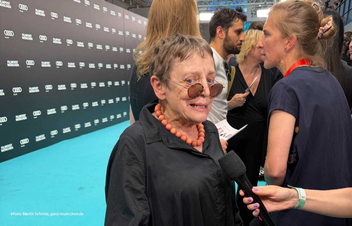 Katharina Thalbach bei der CineCoPro Premiere von VATERLAND beim Opening des Filmfest München im Gasteig HP8 anlässlich des 43. FILMFEST MÜNCHEN am 27. Juni 2026. © Martin Schmitz