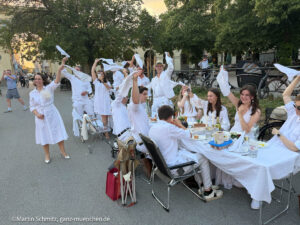 Diner en Blanc im Münchner Hofgarten am 02.07.2026 (©Foto: Martin Schmitz)