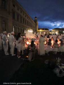 Diner en Blanc im Münchner Hofgarten am 02.07.2026 (©Foto: Martin Schmitz)