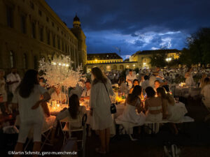 Diner en Blanc im Münchner Hofgarten am 02.07.2026 (©Foto: Martin Schmitz)