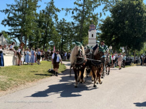 leonhardi Fahrt 2026 in Höhenkirchen-Siegertsbrunn (©Foto: Martin Schmitz)