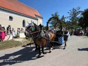 leonhardi Fahrt 2026 in Höhenkirchen-Siegertsbrunn (©Foto: Martin Schmitz)