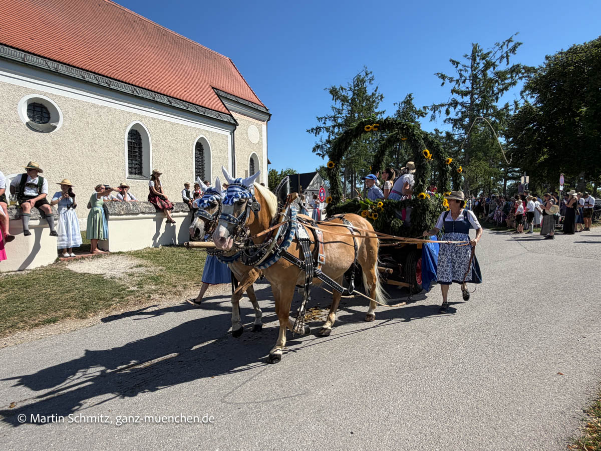 Leonhardi Fahrt 2026 in Höhenkirchen-Siegertsbrunn (©Foto: Martin Schmitz)