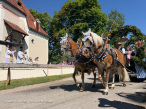 leonhardi Fahrt 2026 in Höhenkirchen-Siegertsbrunn (©Foto: Martin Schmitz)