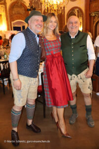 Oktoberfest-Kollektionspräsentation 2026 Trachten Angermaier im Silbersaal (©Foto:Martin Schmitz)