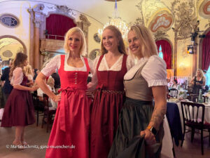 Oktoberfest-Kollektionspräsentation 2026 Trachten Angermaier im Silbersaal (©Foto:Martin Schmitz)