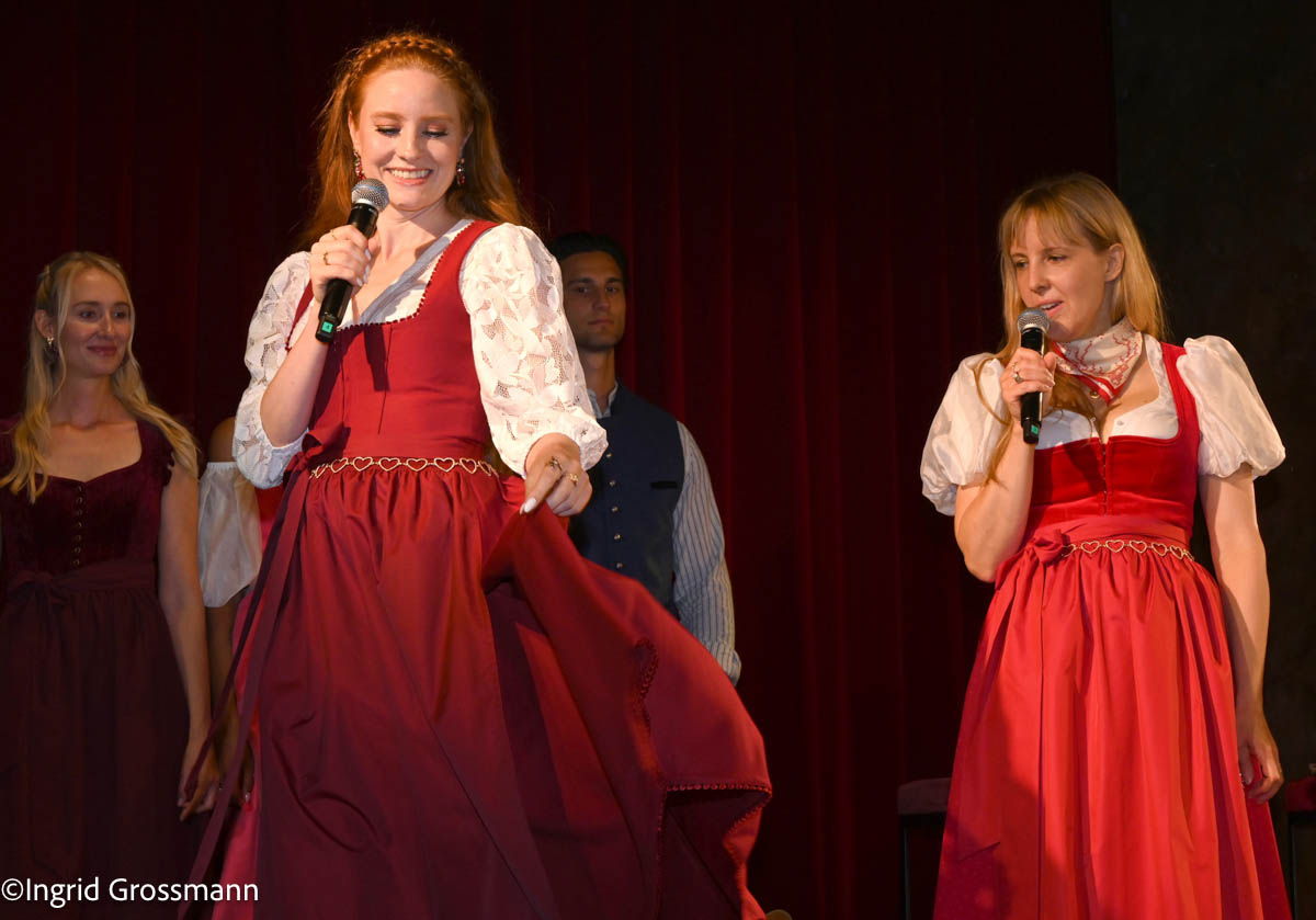 Greenline by Angermaier X Barbara Meier Kollektion: Oktoberfest-Kollektionspräsentation 2026 Trachten Angermaier im Silbersaal des Deutschen Theater (©Foto: Ingrid Grossmann)