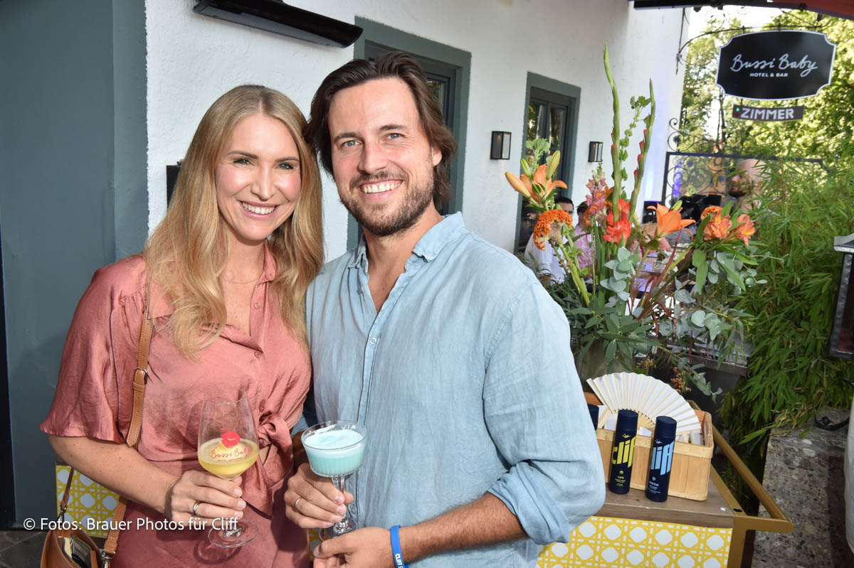 Anja Gräfin von Keyserlingk und Mann Konstantin Graf von Keyserlingk - Comeback Party von Cliff (Duschgel), Rooftop des Hotels Bussi Baby am Tegernsee am 16.07.2026 (c) Foto: BrauerPhotos / G.Nitschke für CLIFF