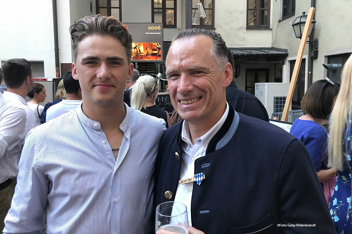 Peter Inselkammer mit Sohn Leopold (©Foto: Gaby Hildenbrandt)