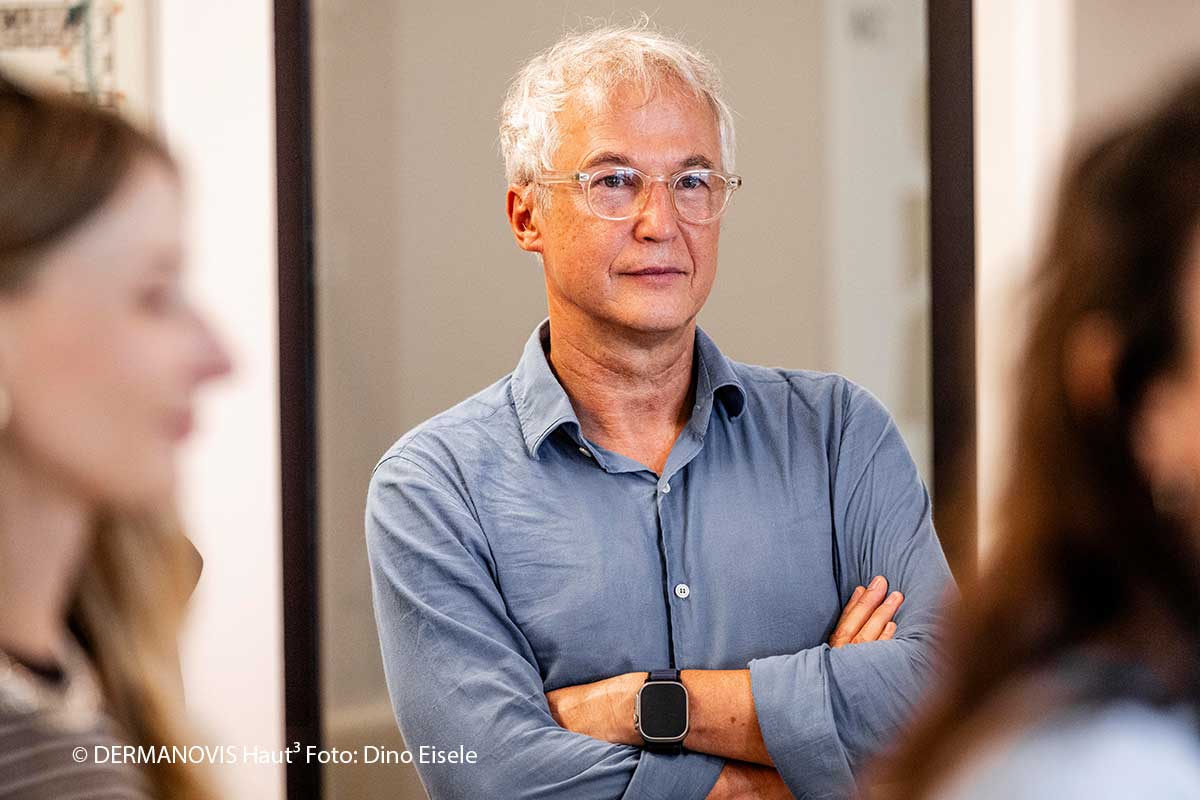 Dr. Florian Kapp: DERMANOVIS-Haut3 (©Foto: Dr. Claus Jung DERMANOVIS Haut³ Dino Eisele)