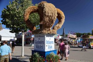 Gäubodenvolksfest 2026 in Straubing (©Foto: Martin Schmitz)