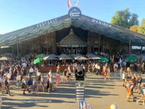 Gäubodenvolksfest 2026 in Straubing (©Foto: Martin Schmitz)