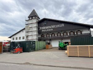 Armbrustschützenzelt: Oktoberfest Aufbau Tag 53, Donnerstag 20.08.2026 (©Foto: Martin Schmitz)