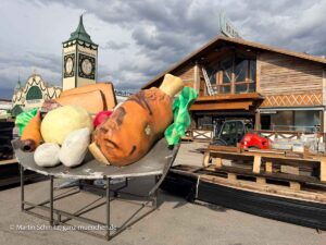 Kalbsbraterei: Oktoberfest Aufbau Tag 53, Donnerstag 20.08.2026 (©Foto: Martin Schmitz)