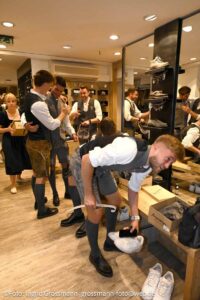 Einkleidung von TSV 1860 durch Angermaier am 26.08.2026 (©Foto: Ingrid Grossmann)