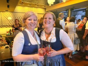 Angermaier, Strenesse und Living Hotels: Wiesn-Warm-up am Viktualienmarkt (©Foto: Martin Schmitz)
