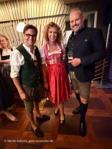 Angermaier, Strenesse und Living Hotels: Wiesn-Warm-up am Viktualienmarkt (©Foto: Martin Schmitz)