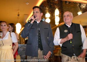 Angermaier, Strenesse und Living Hotels: Wiesn-Warm-up am Viktualienmarkt (©Foto: Ingrid Grossmann)