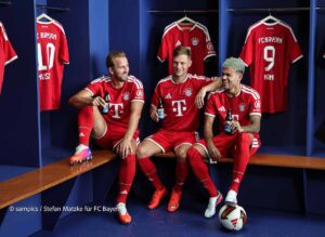 Legendäres Paulaner Lederhosen Shooting des FC Bayern München am Nockerberg ©Foto: sampics Photographie für FC Bayern