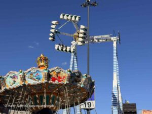 XXL Höhenrausch auf dem Nürnberger Herbstvolksfest 2026 (©Foto: Martin Schmitz)