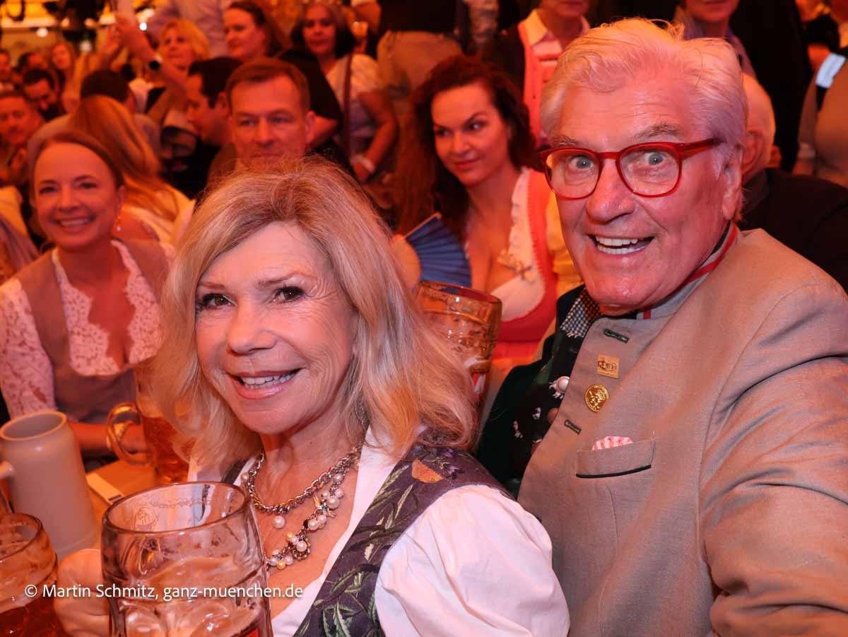 Marianne und Michael beim Auftakt Oktoberfest 19.09.2026 (©Foto: Martin Schmitz)