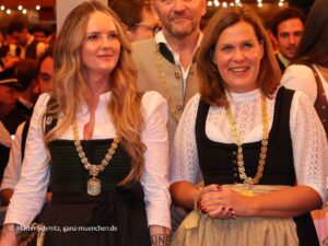 Bürgermeisterinnen Mona Fuchs und Verena Dietl: Auftakt Oktoberfest 19.09.2026 (©Foto: Martin Schmitz)