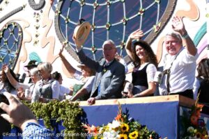 Einzug der Wiesnwirte am 19.09.2026 (©Foto: Ingrid Grossmann)