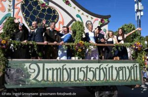 Armbrustschützen Fetszelt: Einzug der Wiesnwirte am 19.09.2026 (©Foto: Ingrid Grossmann)
