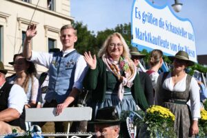 Trachten- und Schützenzug am ersten Wiesnsonntag 20.09.2026 (©Foto: Ingrid Grossmann)