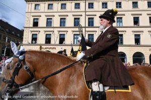 Trachten- und Schützenzug am ersten Wiesnsonntag 20.09.2026 (©Foto: Ingrid Grossmann)
