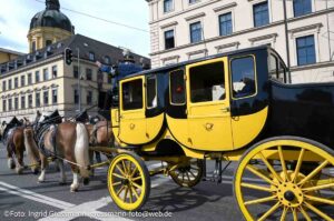 Trachten- und Schützenzug am ersten Wiesnsonntag 20.09.2026 (©Foto: Ingrid Grossmann)